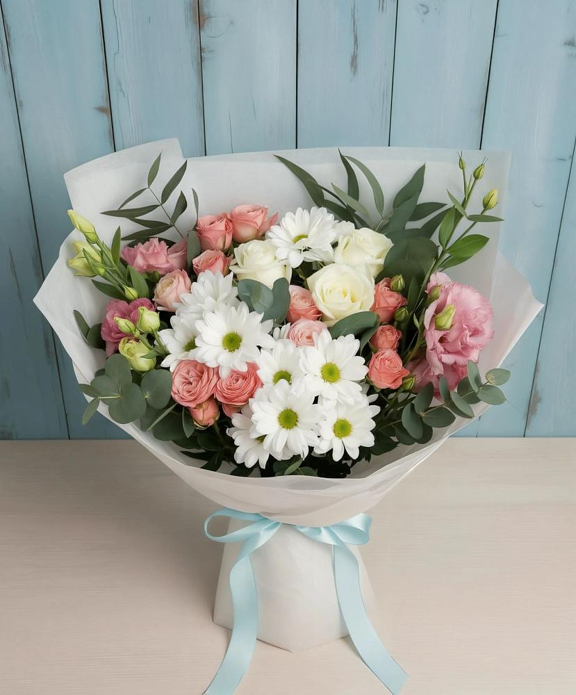 Букет цветов из: Розы, Лизиантусы и Хризантемы в Мирный