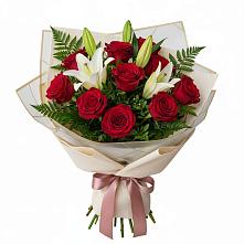 Букет цветов из:  Лилии и Розы в Мирный