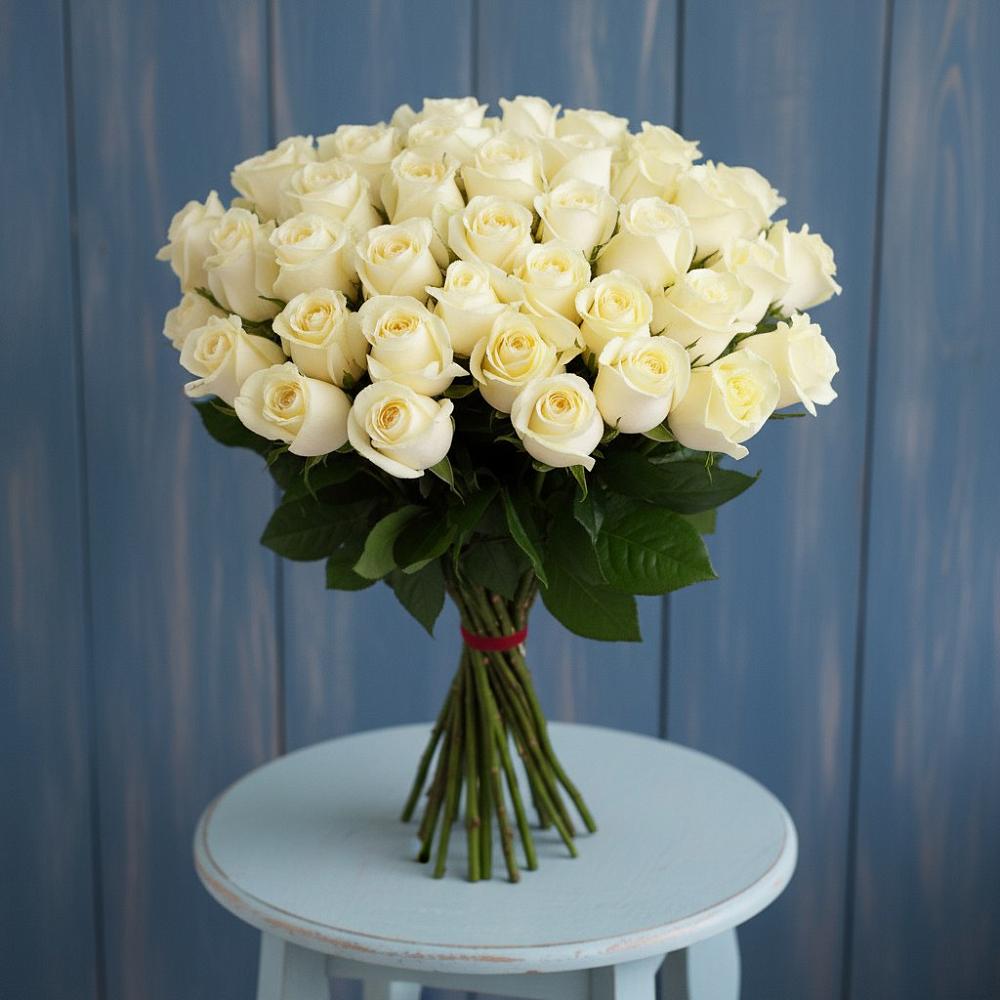 Букет 51 Белая роза Эдлесс Лав в Мирный