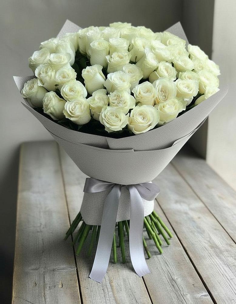 Букет 35 Белых роз в Мирный