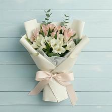 Букет цветов из:  Альстромерии #REPLACE_PRED# Мирный