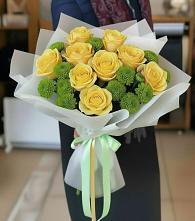 Букет цветов из:  Хризантемы и Розы в Мирный