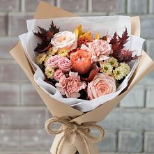 Букет цветов из:  Гвоздики, Хризантемы и Розы в Мирный