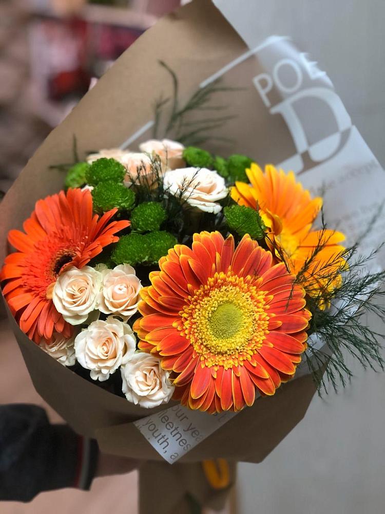 Букет цветов из: Герберы, Хризантемы и Розы в Мирный