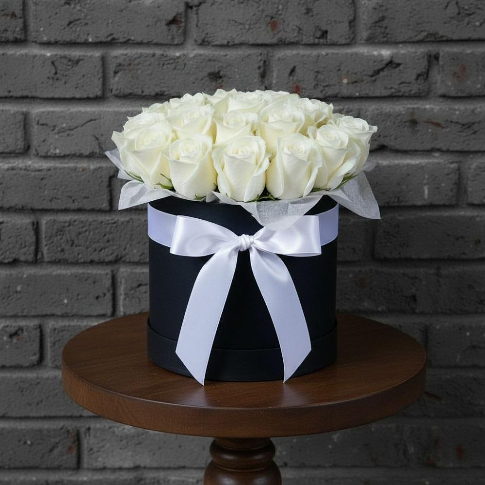 Цветочная композиция из Розы в шляпной коробке в Мирный